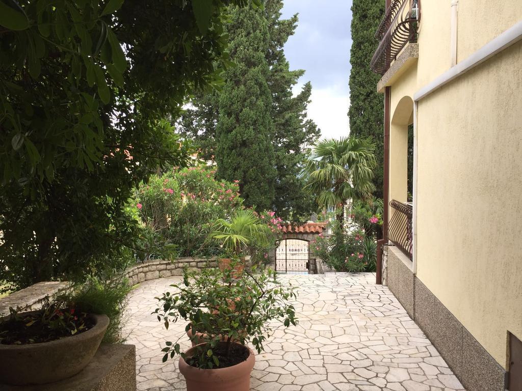 Guesthouse Galimar Crikvenica Exterior foto